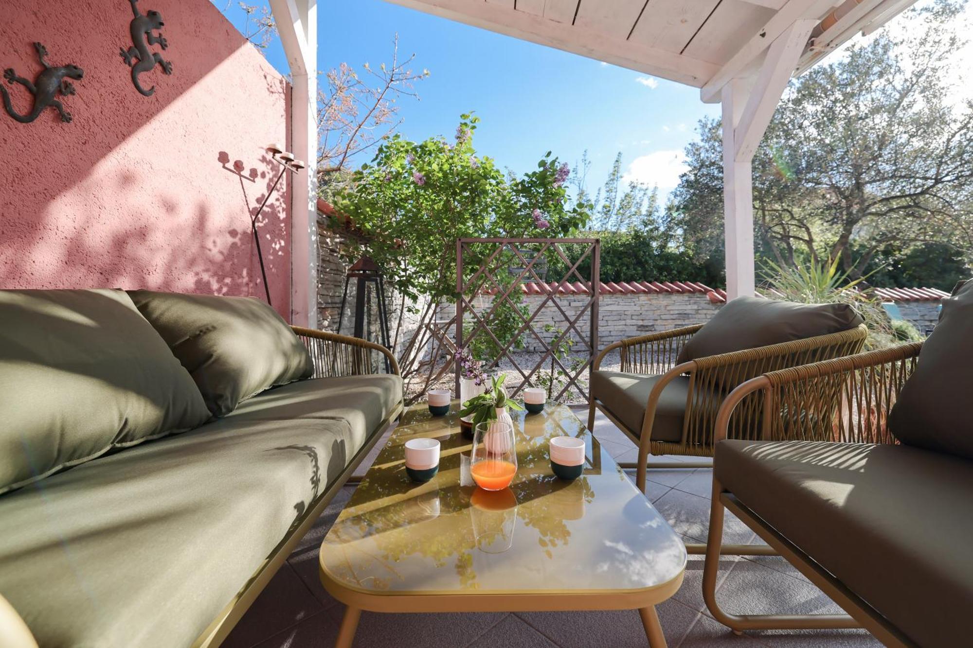 Villa Arta Drage Exteriör bild